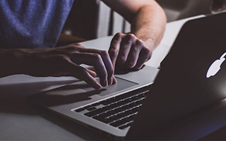 乐鱼leyu直播团队-CMG群众足球邀请赛山东泰安站决赛 泰安队夺冠